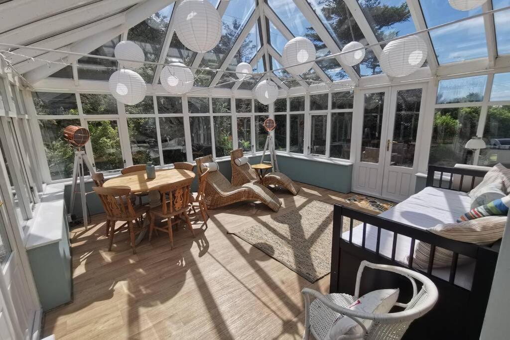 Monreith Cosy, Coastal Retreat With A Large Gardenヴィラ エクステリア 写真